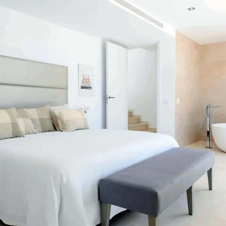 Bellaview Cap Martinet Villa *